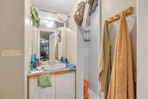 175 Albert Street, ON L9R 1W8