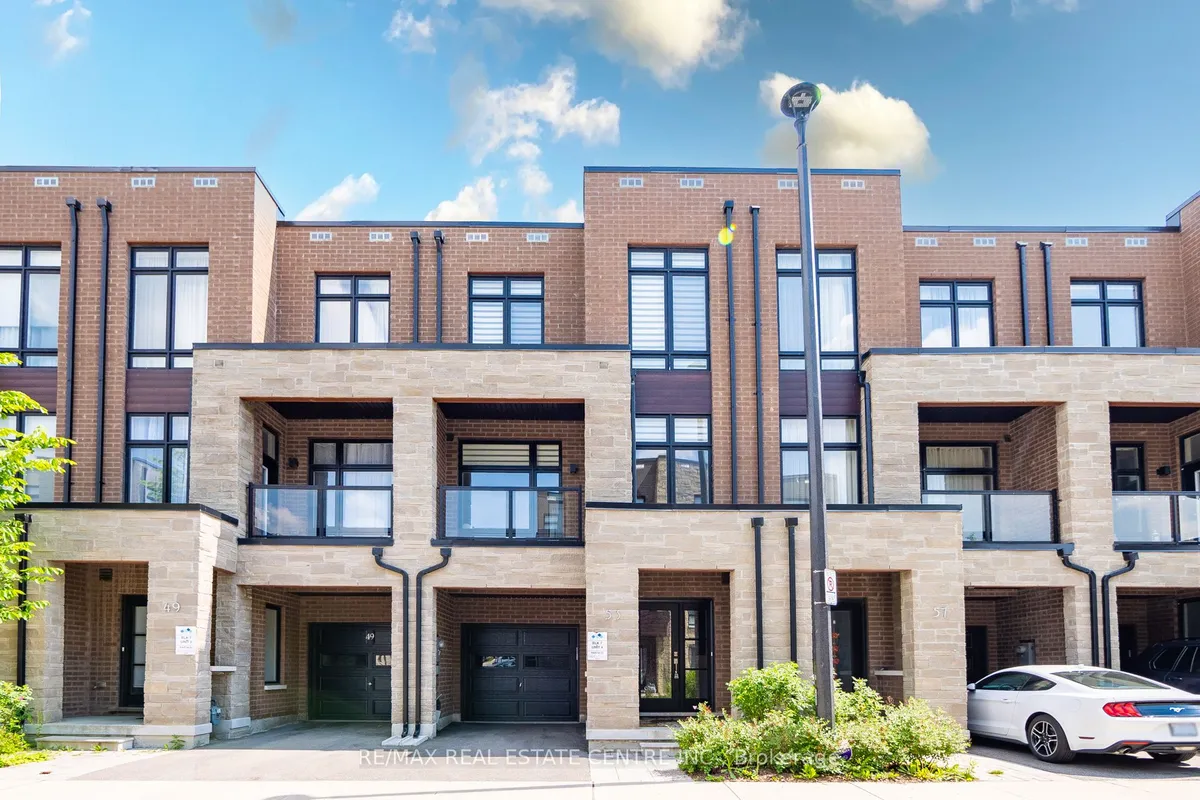 53 Benoit Street, ON L4H 4R3