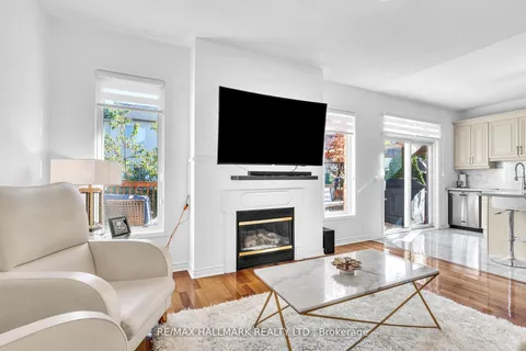 21 Brooks Avenue, ON L4G 7W2