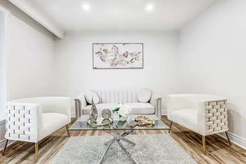 51 aurora Heights Drive, ON L4G 2W6