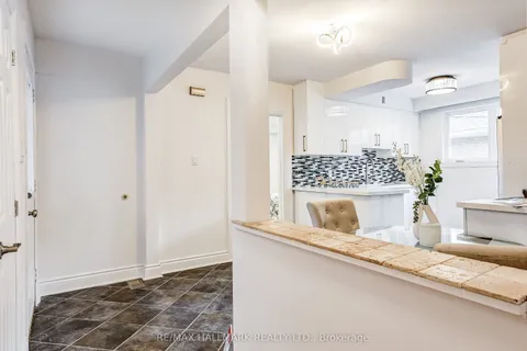 51 aurora Heights Drive, ON L4G 2W6