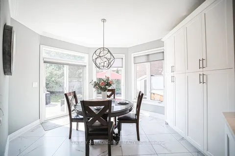 204 Ivy Jay Crescent, ON L4G 0E9