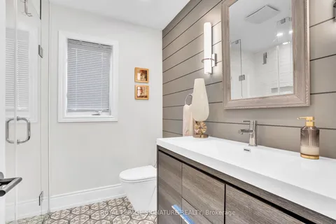 1067 Ivsbridge Boulevard, ON L3X 1N3