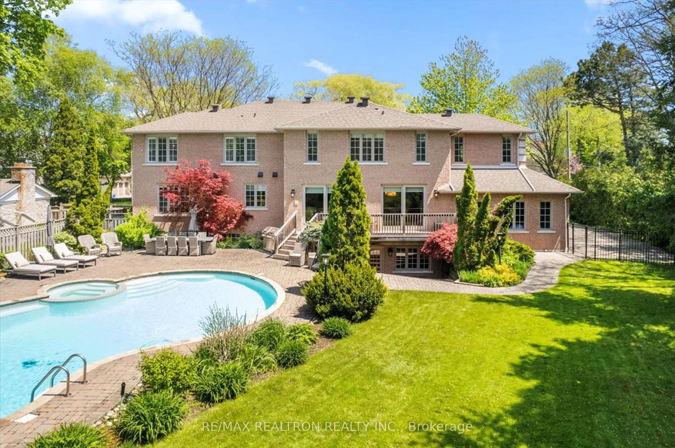 22 Valloncliffe Road, ON L3T 2W8