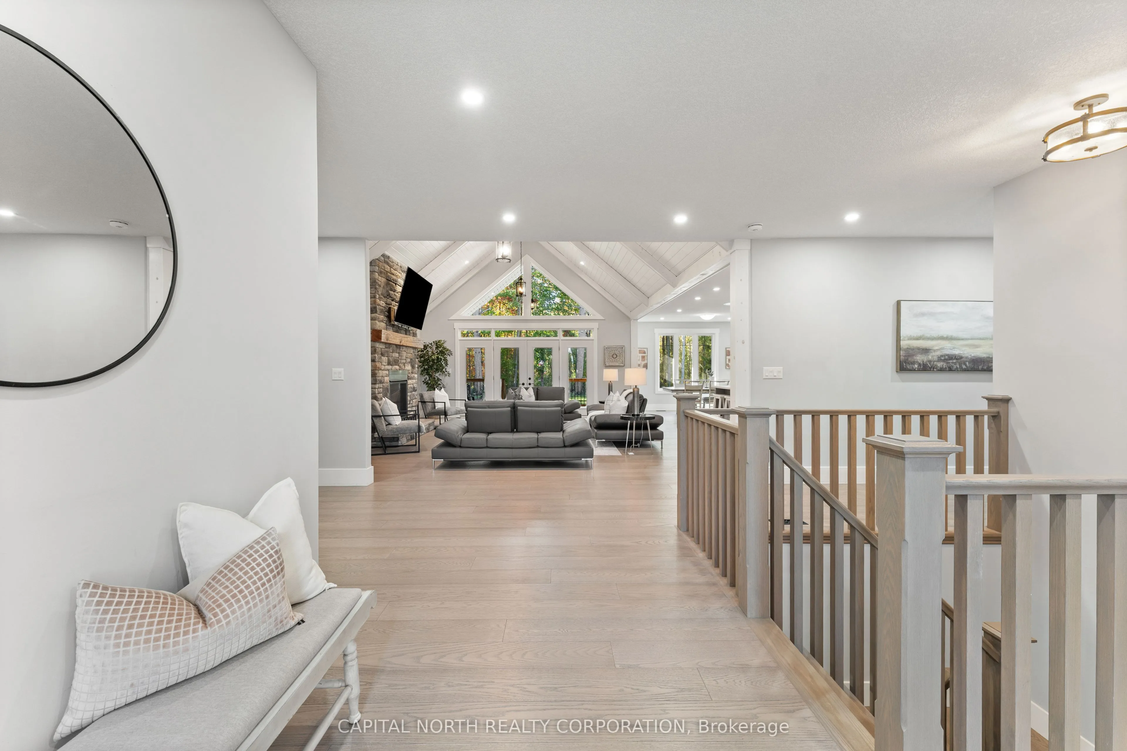 3496 Crescent Harbour Road, ON L9S 2Y8