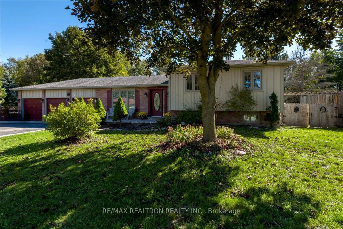 11 Burbank Circle, ON L0M 1J0