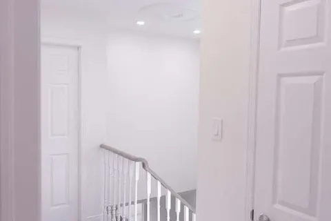 831 Firth Court, ON L3Y 8H6