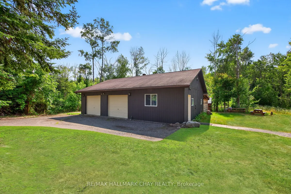 7950 8th Line, ON L0M 1T0