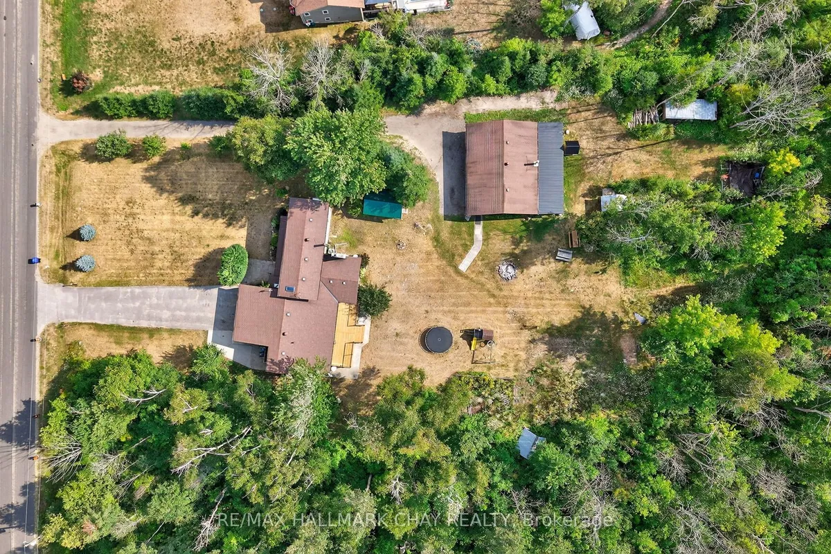 7950 8th Line, ON L0M 1T0