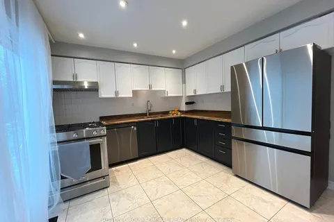 71 Covent Crescent, ON L4G 6R1