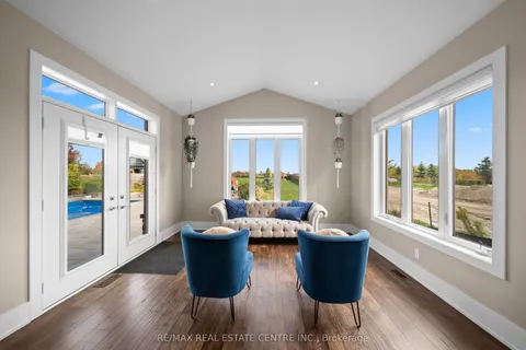 303 Sunnybrae Avenue, ON L9S 1E5