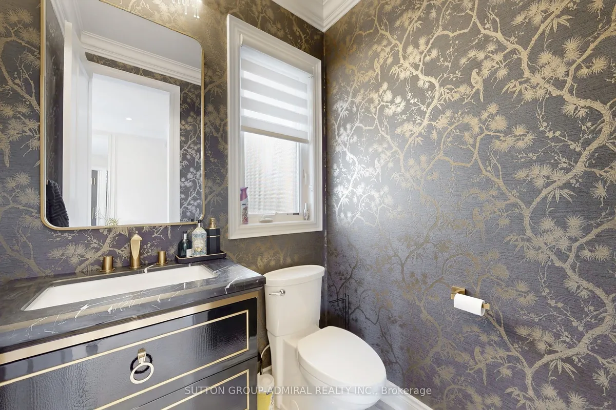 37 Cedarpoint Court, ON L6A 4P7