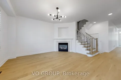 32 Daiseyfield Crescent, ON L4H 2T9