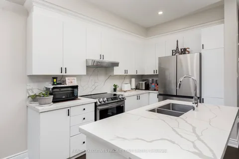 47 Greenwood Drive, ON L0M 1B4