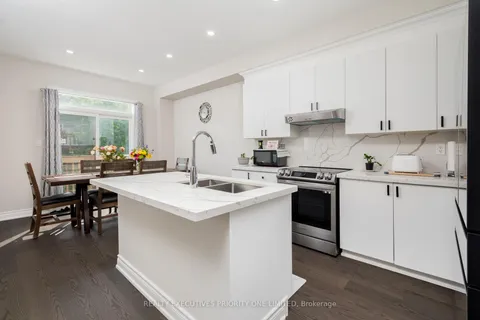 47 Greenwood Drive, ON L0M 1B4