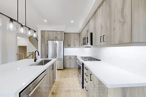 48 Third Avenue, ON L9P 1K5