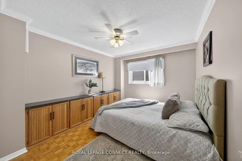 90 Golf Links Drive, ON L4G 3V3