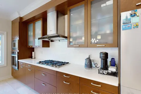 5 Point Pelee Lane, ON L4S 0G4