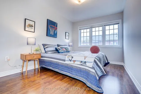 151 Silverwood Avenue, ON L4S 0C9