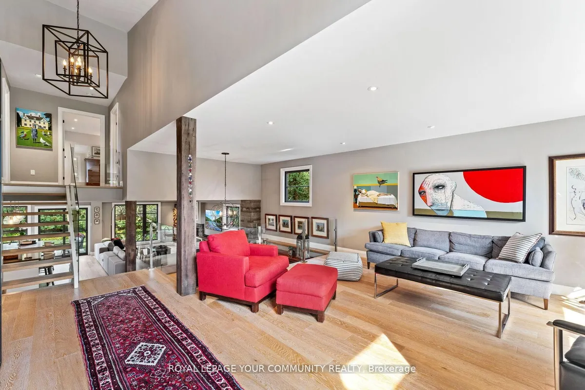 12 Glenview Drive, ON L4G 2G8