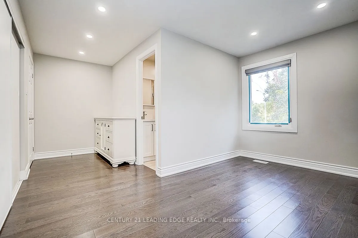 83 Southdale Drive, ON L3P 1K1