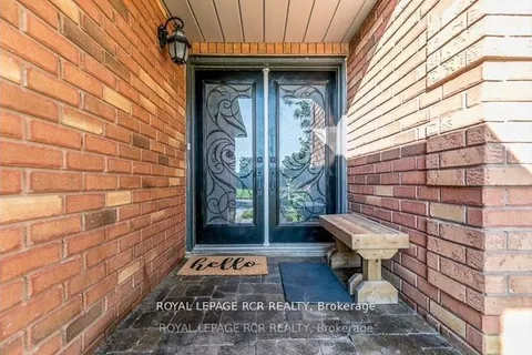 22 Coburn Crescent, ON L0G 1A0