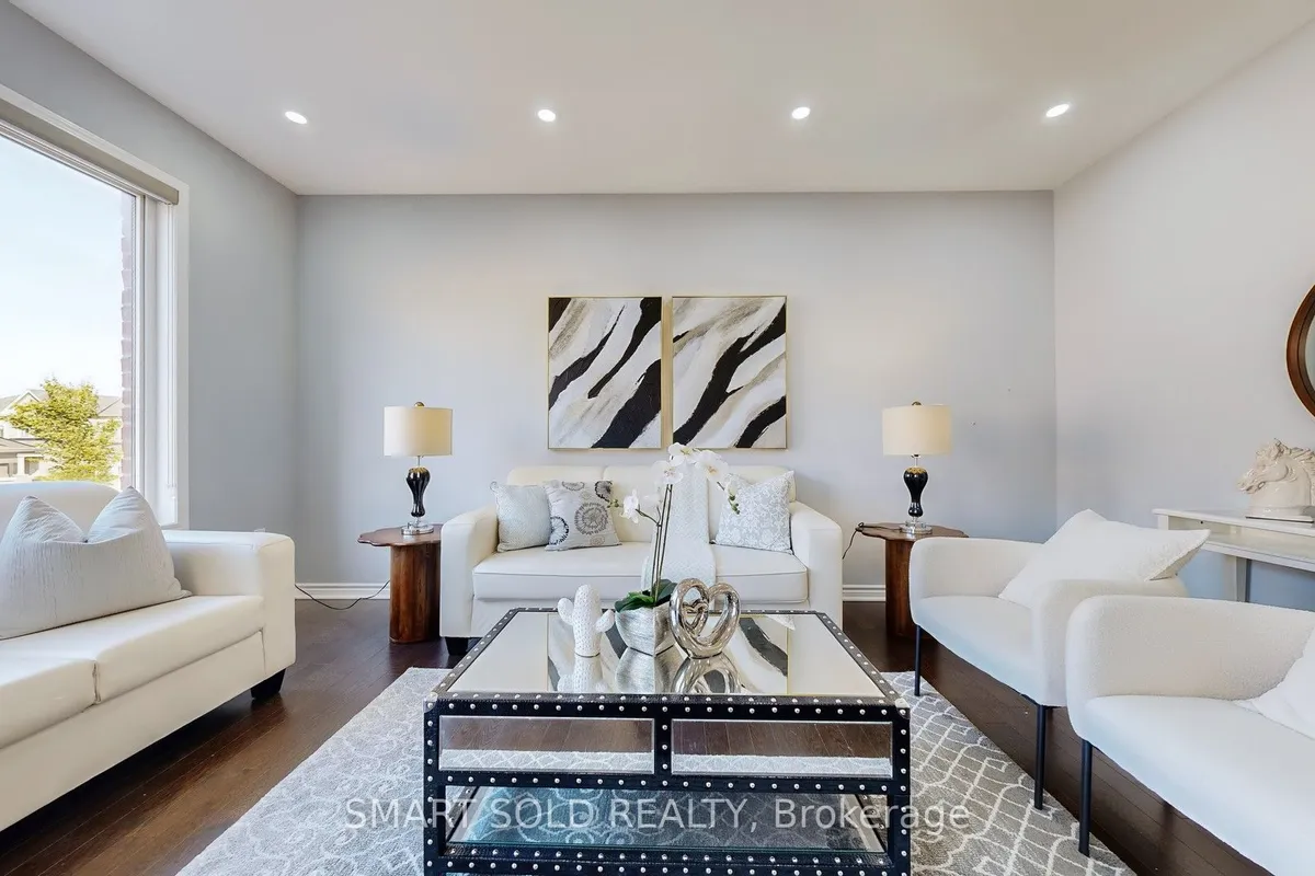 8 Casely Avenue, ON L4S 0J8