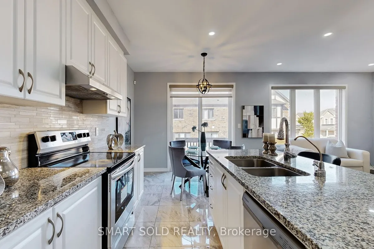 8 Casely Avenue, ON L4S 0J8