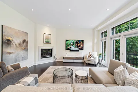 17 Alma Walker Way, ON L3P 0N7