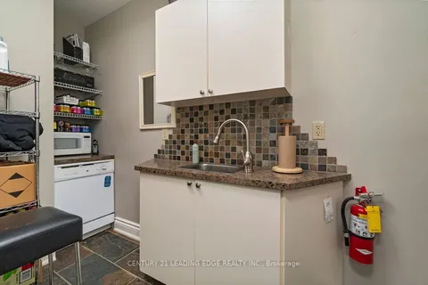 6391 Main Street, ON L4A 1G4