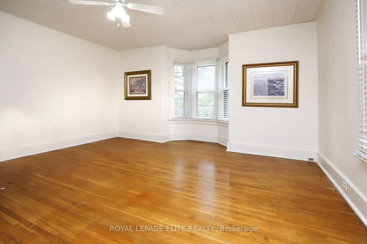 18-20 Reuben Street, ON L4G 2M2