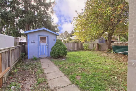 106 Sheldon Avenue, ON L3Y 2L4