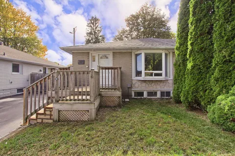 106 Sheldon Avenue, ON L3Y 2L4