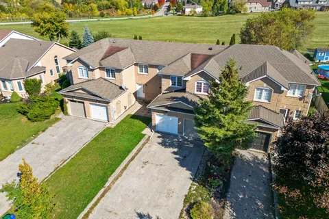 37 Mainprize Crescent, ON L0G 1M0