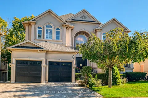 9 Chantilly Crescent, ON L4C 0K1