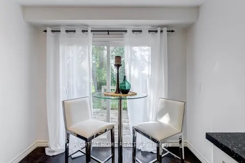 742 Beman Drive, ON L3Y 4Z2