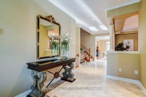 64 Button Crescent, ON L9P 1Z6