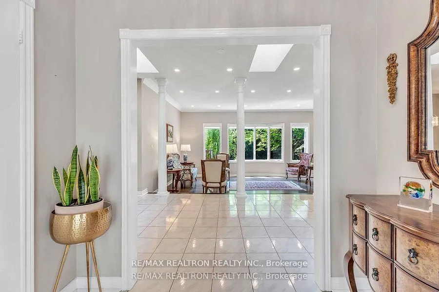 15 Treegrove Circle, ON L4G 6M1