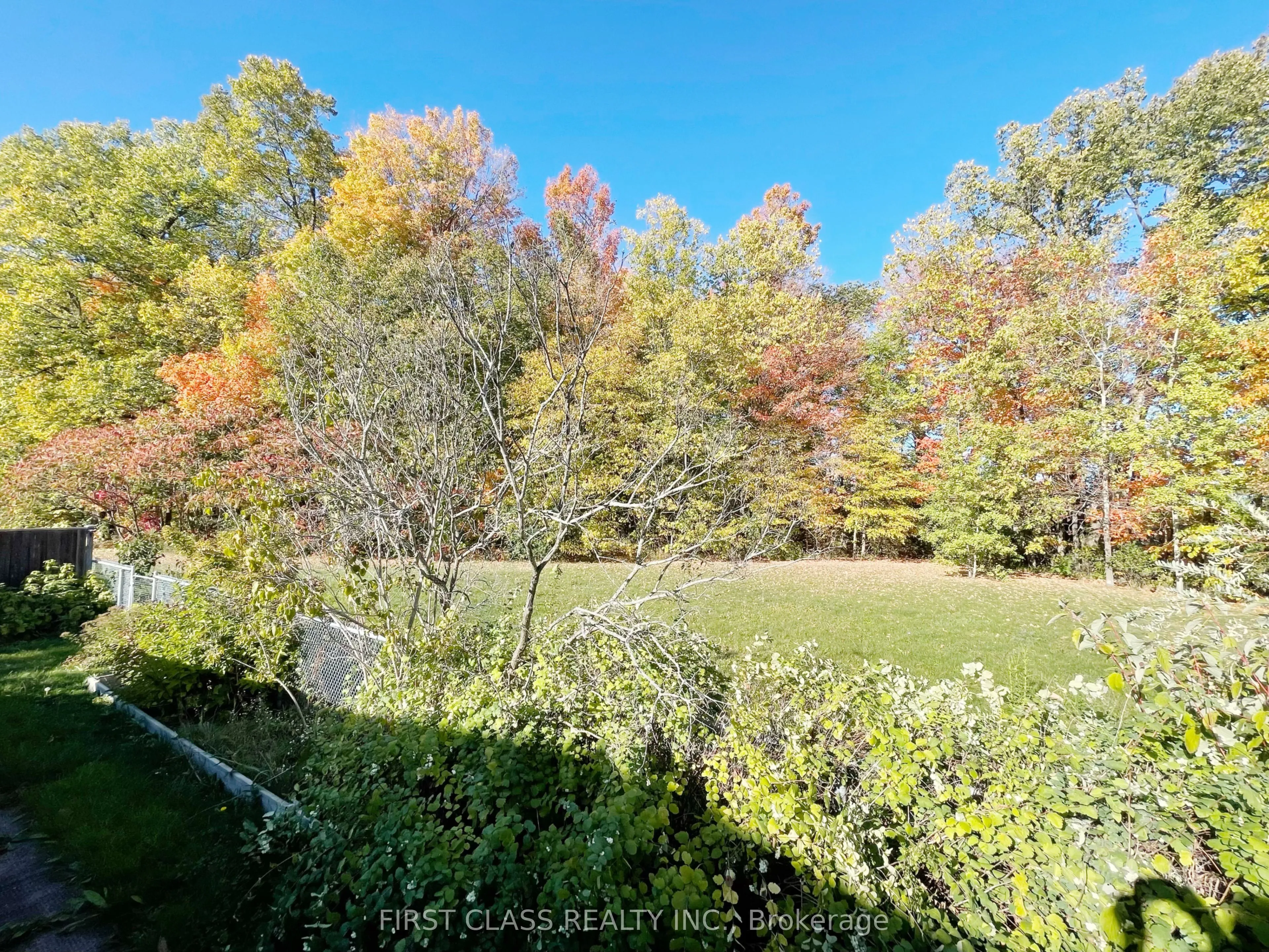 1905 Webster Boulevard, ON L9S 2A6