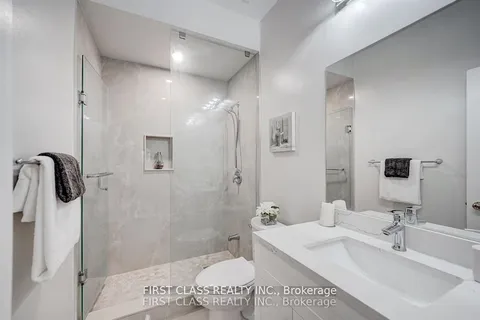 1905 Webster Boulevard, ON L9S 2A6