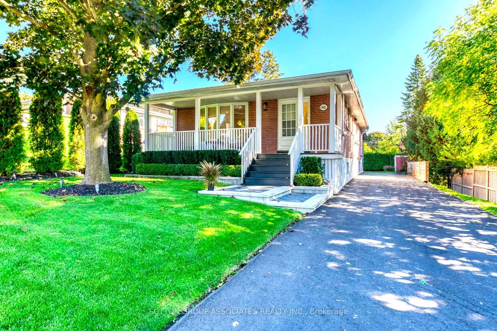 1 Laurentide Avenue, ON L4G 3B3