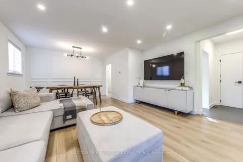 1 Laurentide Avenue, ON L4G 3B3