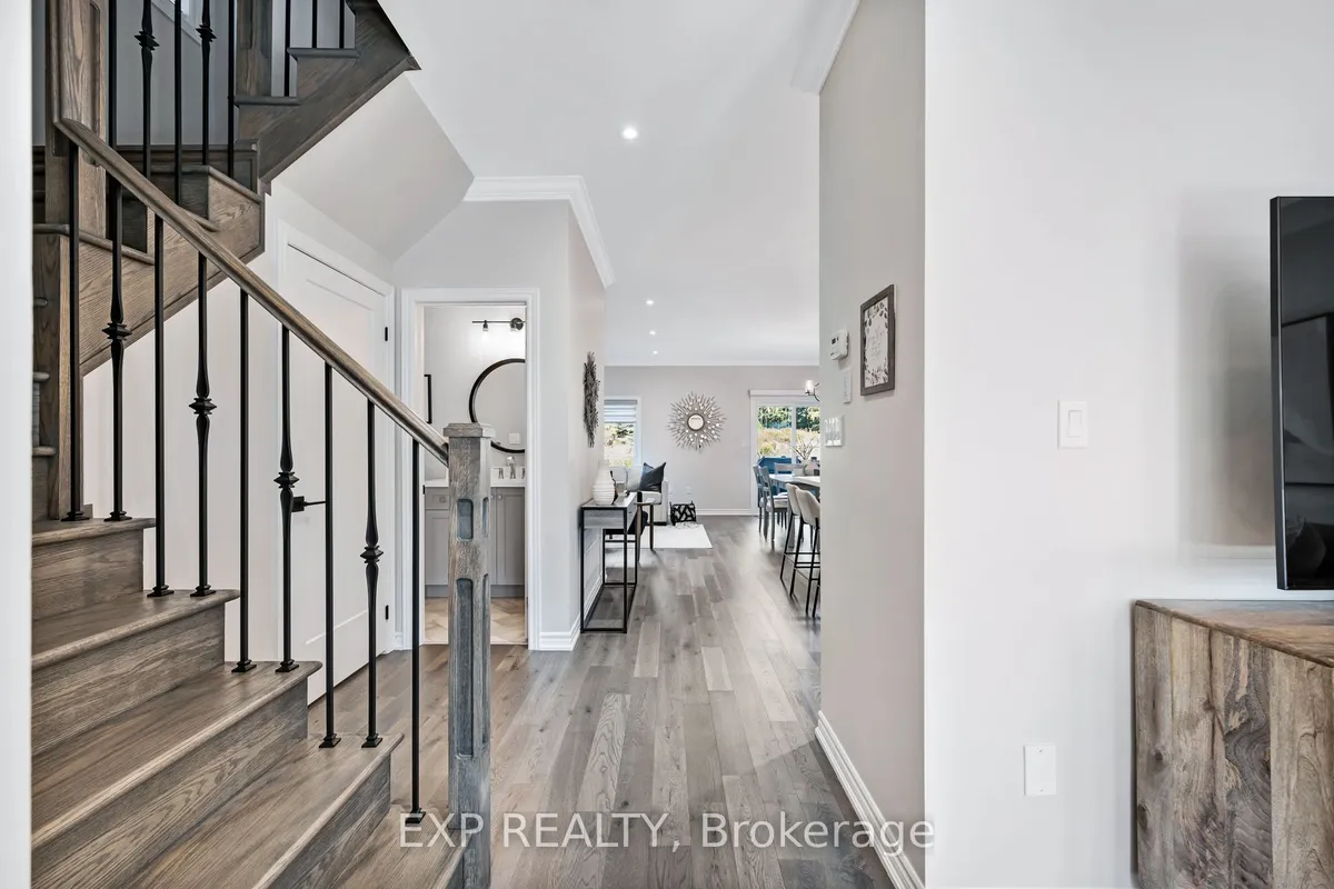 9 Gord Matthews Way, ON L9P 0E9