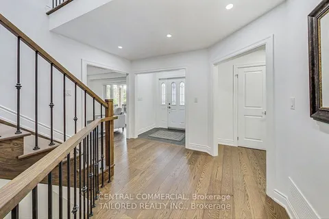 35 Mackay Drive, ON L4C 6N9