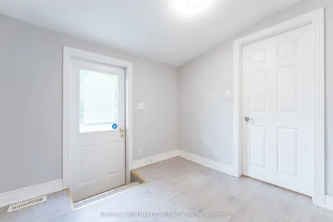 306 Kenwood Avenue, ON L4P 2X5