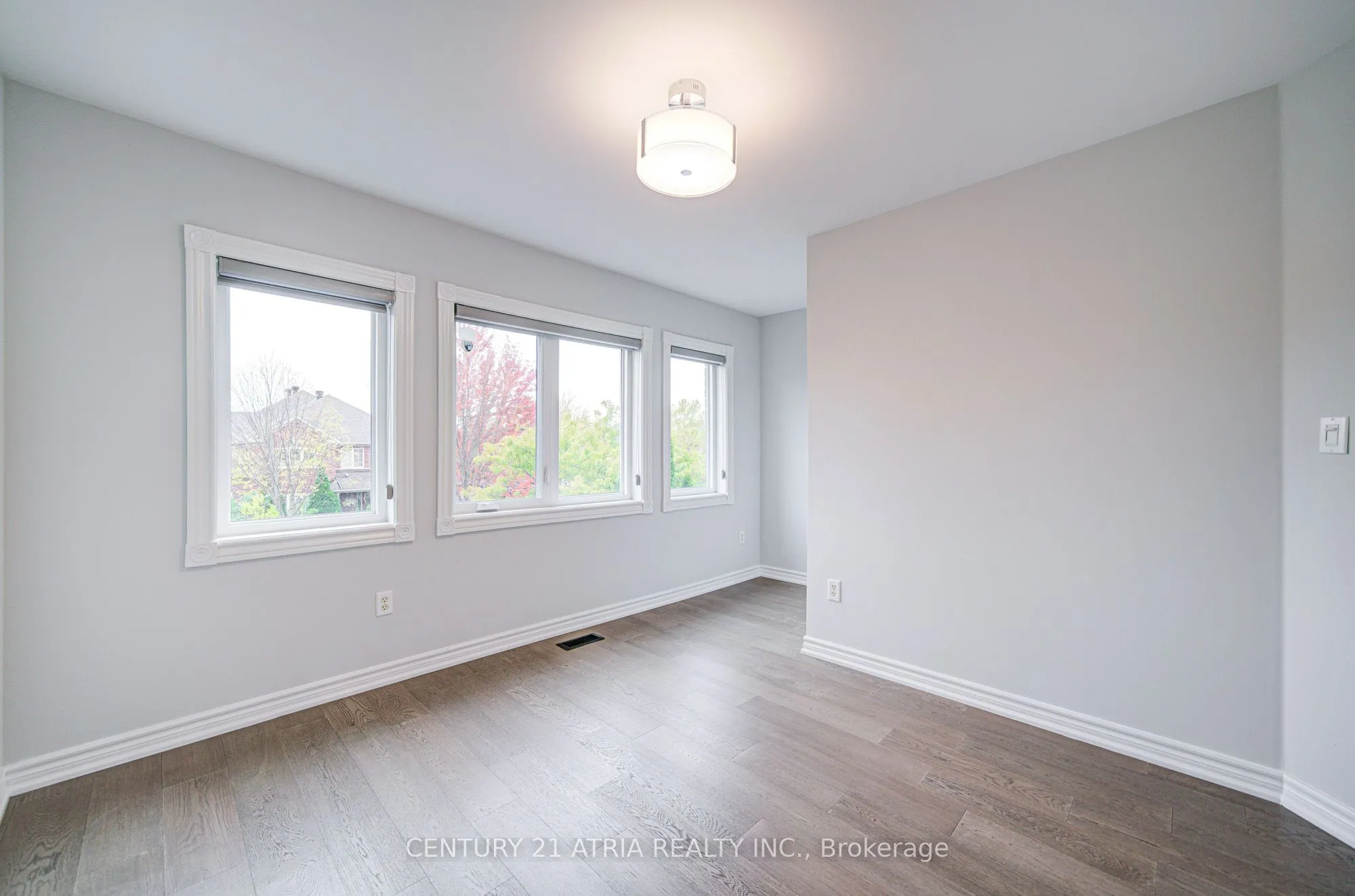 273 Conover Avenue, ON L4G 7X2