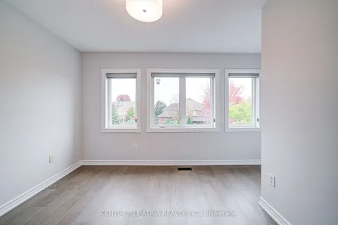 273 Conover Avenue, ON L4G 7X2