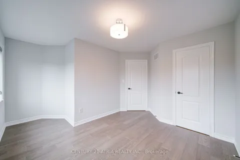 273 Conover Avenue, ON L4G 7X2