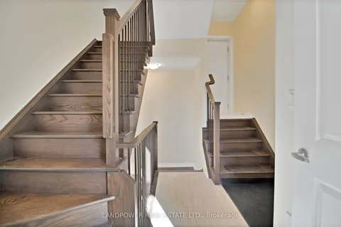 30 Lord Melborne Street, ON L6C 1K9