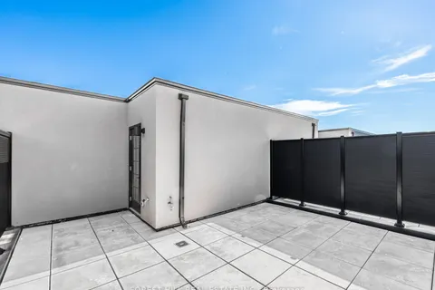 222 Atkinson Avenue, ON L4J 4R3